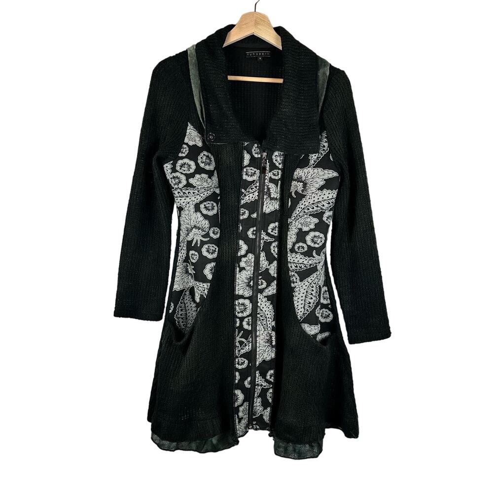 Funsport Full Zip Black and White Floral Tunic Cardigan Womens Size S Artsy